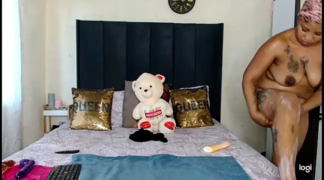 quenliyasa online show from 03-18-25, 08:58