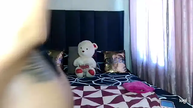 quenliyasa online show from 09-22-25, 07:54