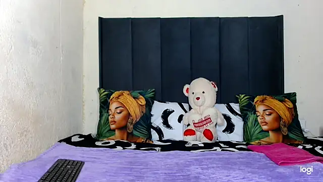 Snapshot of quenliyasa chatting on 04-16-26, 10:34 quenliyasa online show from 04-16-26, 10:34