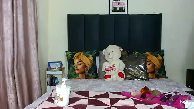 Snapshot of quenliyasa chatting on 04-26-26, 06:27 quenliyasa online show from 04-26-26, 06:27