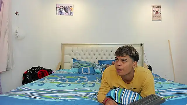 Snapshot of dafnezahiraa_ chatting on 01-15-25, 03:54 dafnezahiraa online show from 01-15-25, 03:54