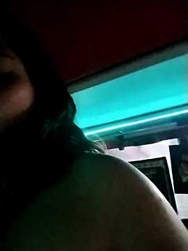 lucylovles online show from 11-30-25, 09:35