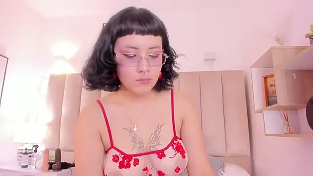 Haru Bonny online show from 12-13-24, 08:04