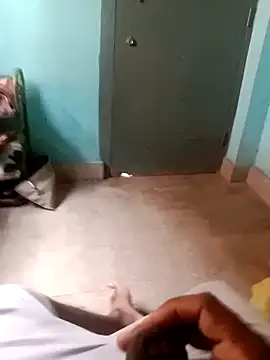 Snapshot of SSmadhu chatting on 10-09-25, 05:38 SSmadhu online show from 10-09-25, 05:38