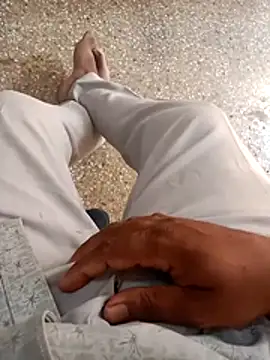 Snapshot of SSmadhu chatting on 03-12-26, 09:59 SSmadhu online show from 03-12-26, 09:59