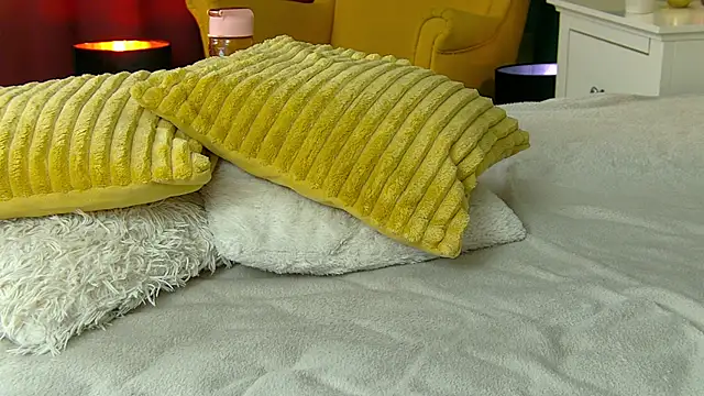 Foxxxy MILF online show from 02-22-25, 08:29