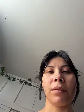 Snapshot of EemaHaruki chatting on 05-12-26, 07:00 EemaHaruki online show from 05-12-26, 07:00