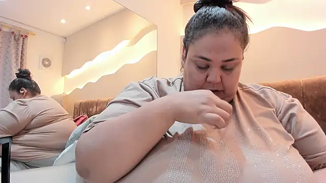 Alisson am online show from 06-14-26, 05:04