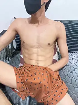 Snapshot of kingcock010 chatting on 01-06-25, 05:49 kingcock010 online show from 01-06-25, 05:49