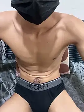 Snapshot of kingcock010 chatting on 02-05-25, 04:25 kingcock010 online show from 02-05-25, 04:25