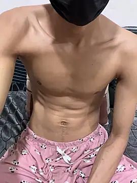 Snapshot of kingcock010 chatting on 03-11-25, 10:31 kingcock010 online show from 03-11-25, 10:31