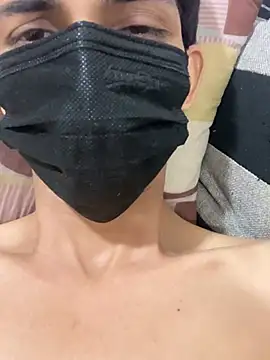 Snapshot of kingcock010 chatting on 03-15-25, 01:52 kingcock010 online show from 03-15-25, 01:52