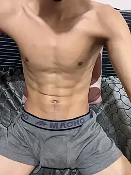 Snapshot of kingcock010 chatting on 03-19-25, 06:01 kingcock010 online show from 03-19-25, 06:01