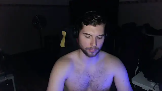 Snapshot of Ironman220 chatting on 01-29-25, 05:56 Ironman220 online show from 01-29-25, 05:56