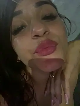 Snapshot of perlita05 chatting on 01-19-25, 07:25 perlita05 online show from 01-19-25, 07:25