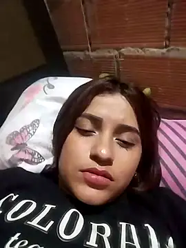Snapshot of perlita05 chatting on 02-13-25, 08:38 perlita05 online show from 02-13-25, 08:38