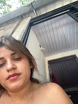 perlita05 online show from 10-02-25, 11:56