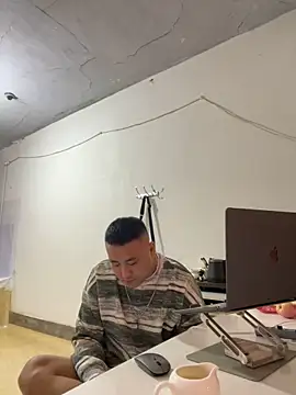 Snapshot of ShaoZian_1 chatting on 10-09-25, 07:28 ShaoZian 1 online show from 10-09-25, 07:28