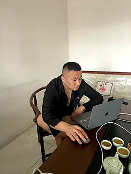 Snapshot of ShaoZian_1 chatting on 10-26-25, 04:07 ShaoZian 1 online show from 10-26-25, 04:07