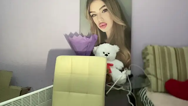 Snapshot of Your_Jessy chatting on 01-05-25, 08:31 Your Jessy online show from 01-05-25, 08:31