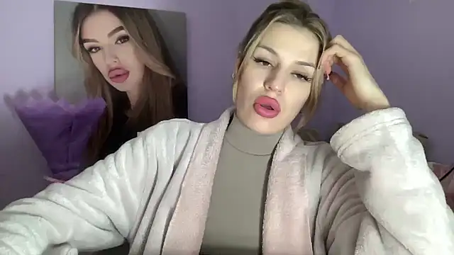 Snapshot of Your_Jessy chatting on 01-24-25, 04:17 Your Jessy online show from 01-24-25, 04:17