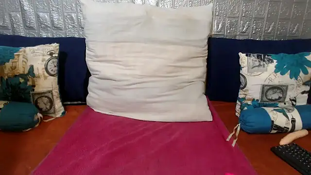 DiamondLuv29 online show from 01-09-25, 09:06