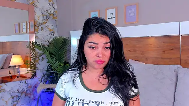 EmaBakker online show from 10-28-25, 12:09