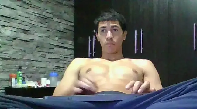Snapshot of Sexylatin64 chatting on 02-04-25, 10:43 Sexylatin64 online show from 02-04-25, 10:43