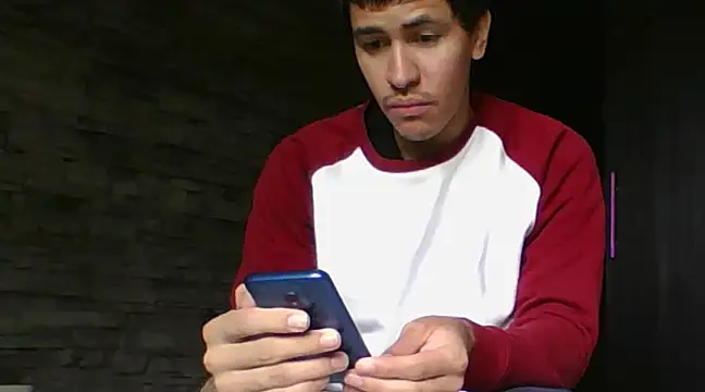 Snapshot of Sexylatin64 chatting on 02-08-25, 02:27 Sexylatin64 online show from 02-08-25, 02:27