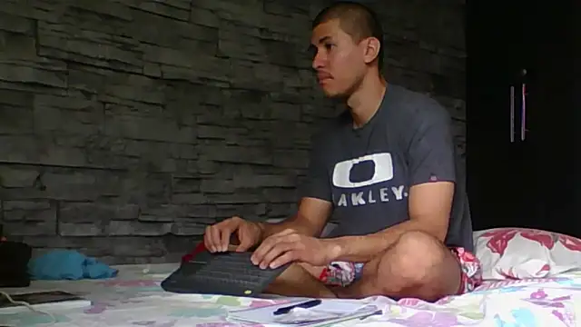 Snapshot of Sexylatin64 chatting on 02-22-26, 03:10 Sexylatin64 online show from 02-22-26, 03:10