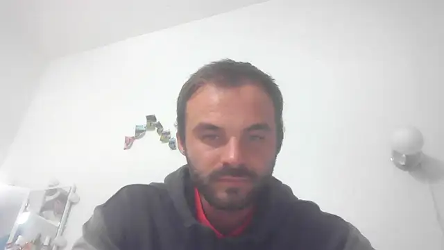 Snapshot of Thib0169 chatting on 10-01-25, 06:58 Thib0169 online show from 10-01-25, 06:58