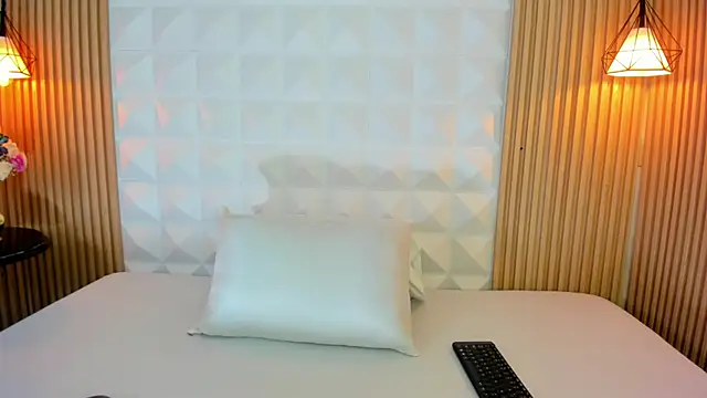 Snapshot of Melanieharriso_ chatting on 02-27-25, 09:58 Melanieharriso online show from 02-27-25, 09:58