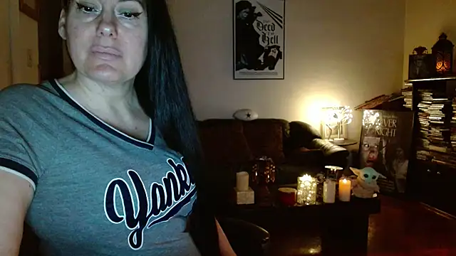 Snapshot of mandaloriangirls chatting on 02-27-26, 11:49 mandaloriangirls online show from 02-27-26, 11:49