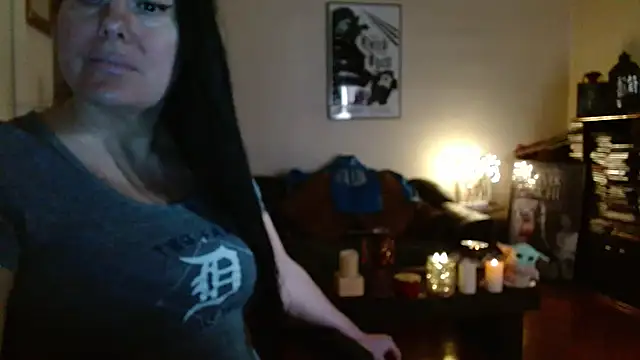 Snapshot of mandaloriangirls chatting on 03-11-26, 08:04 mandaloriangirls online show from 03-11-26, 08:04