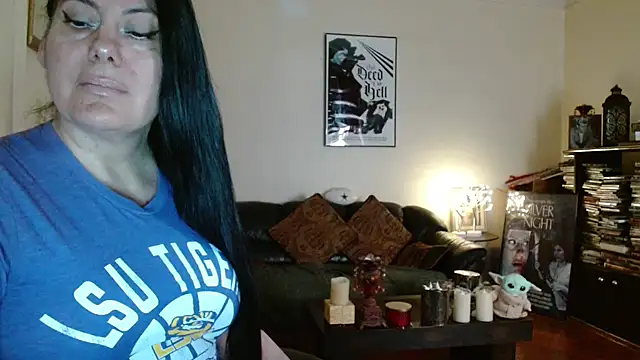 Snapshot of mandaloriangirls chatting on 03-31-26, 04:51 mandaloriangirls online show from 03-31-26, 04:51