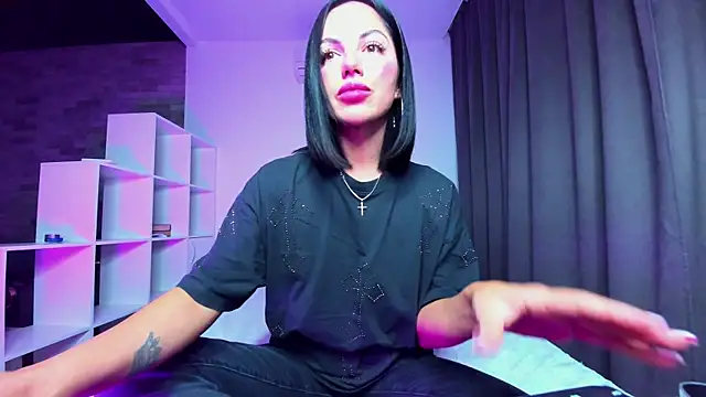 AddictedSabi online show from 10-23-25, 02:49