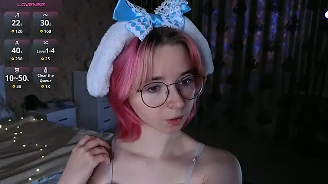 Nora Failure online show from 10-11-25, 12:04