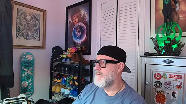 Snapshot of fillingyourthroat2 chatting on 09-30-25, 01:16 fillingyourthroat2 online show from 09-30-25, 01:16