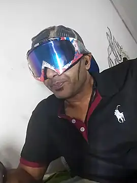 Daretodeviate online show from 10-18-25, 03:13