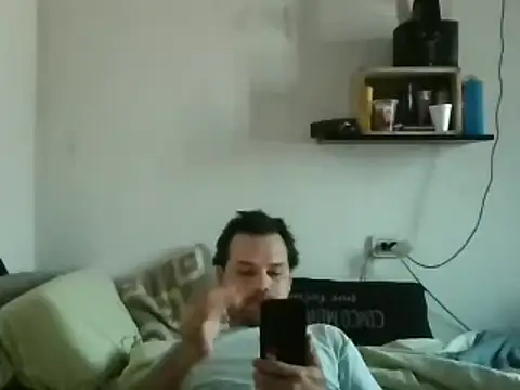 Snapshot of Lolosalvage83 chatting on 01-04-25, 03:28 Lolosalvage83 online show from 01-04-25, 03:28