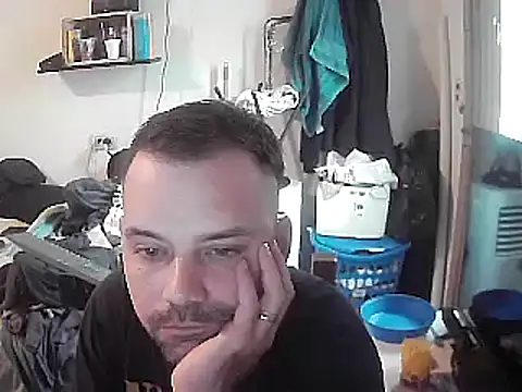 Snapshot of Lolosalvage83 chatting on 01-05-25, 04:48 Lolosalvage83 online show from 01-05-25, 04:48