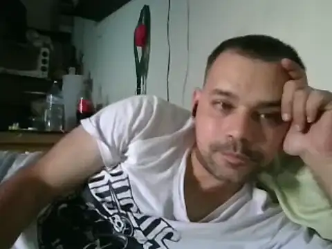 Snapshot of Lolosalvage83 chatting on 01-12-25, 11:28 Lolosalvage83 online show from 01-12-25, 11:28