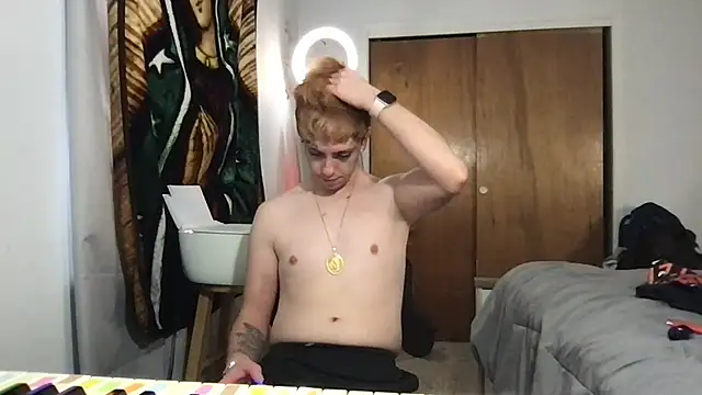 twentywithafelonyy online show from 12-12-24, 09:37