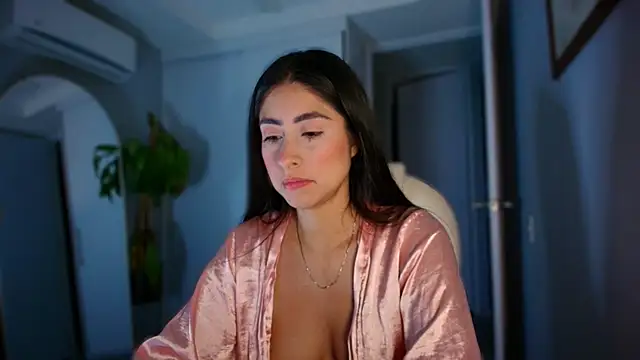 auroracaruso11 online show from 10-03-25, 11:18