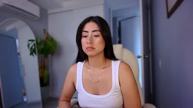 auroracaruso11 online show from 10-04-25, 08:18