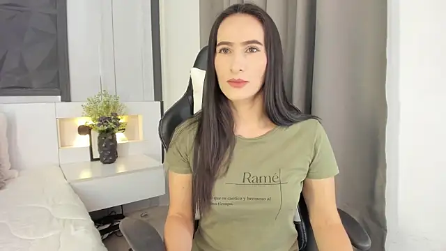 SaraGomez1 online show from 10-03-25, 02:14