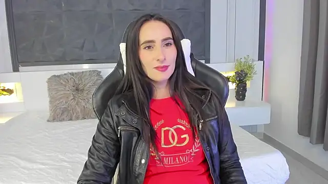 SaraGomez1 online show from 01-05-26, 05:27