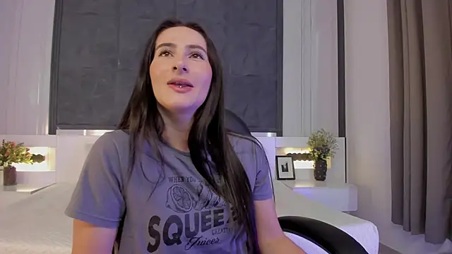 SaraGomez1 online show from 02-22-26, 01:20