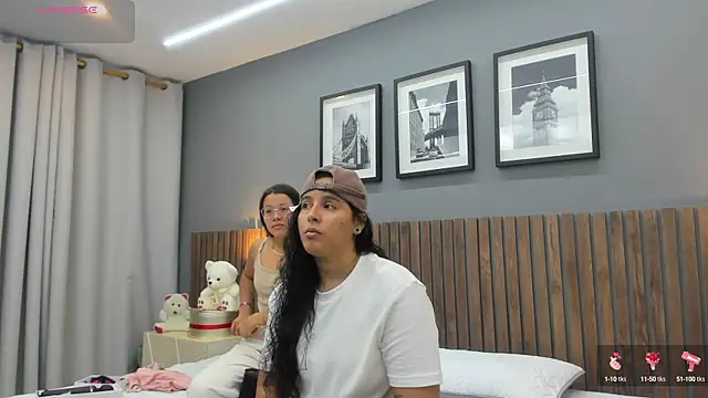 Dilan y Mia online show from 01-13-25, 01:28