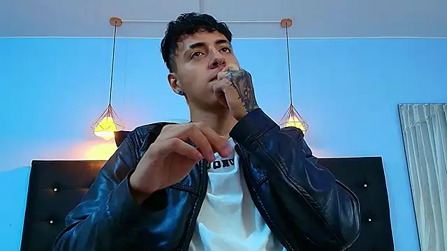 Lobo 17  online show from 01-14-25, 07:59